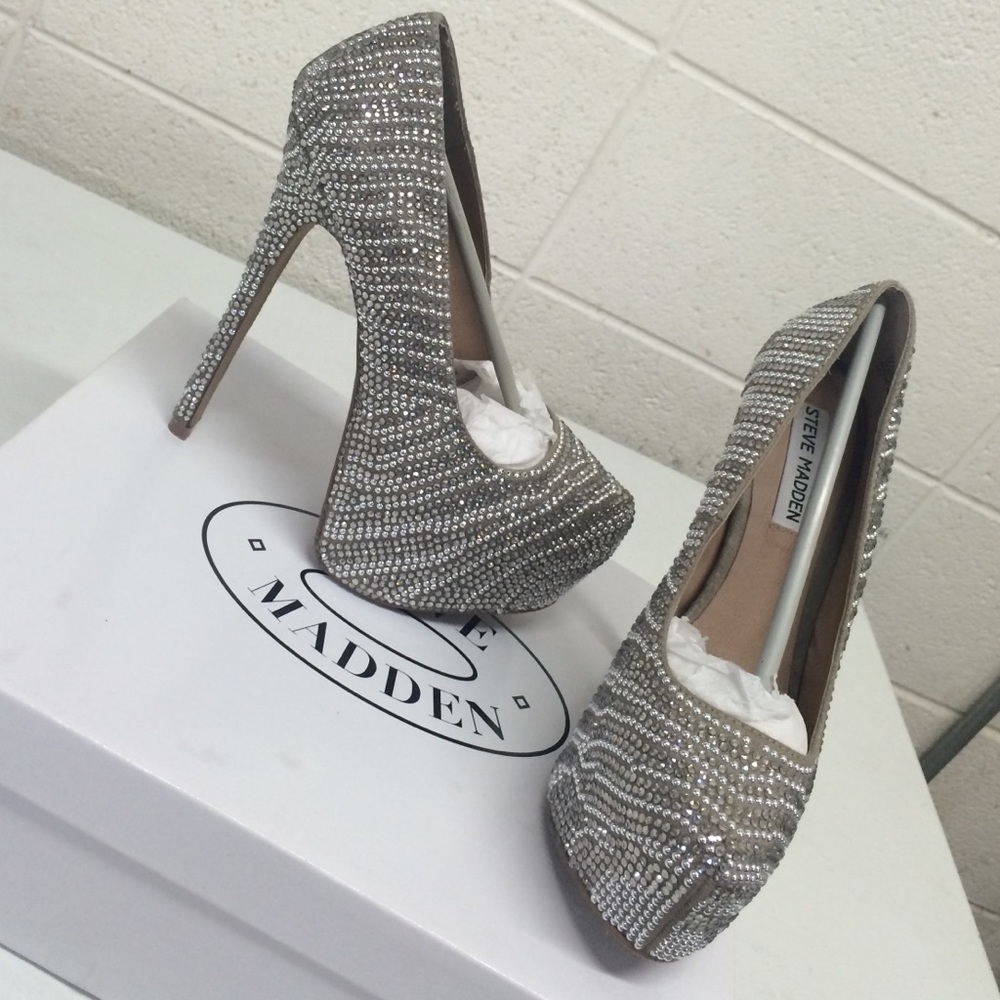 Steve Madden Dyvinal in Pewter Multi